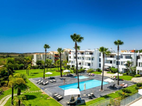 FLH Vilamoura Villa Rosa Golf Balcony with Pool